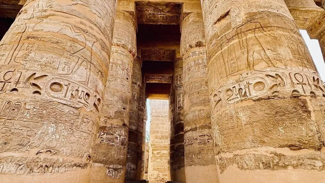 Luxor VIP — Minibus